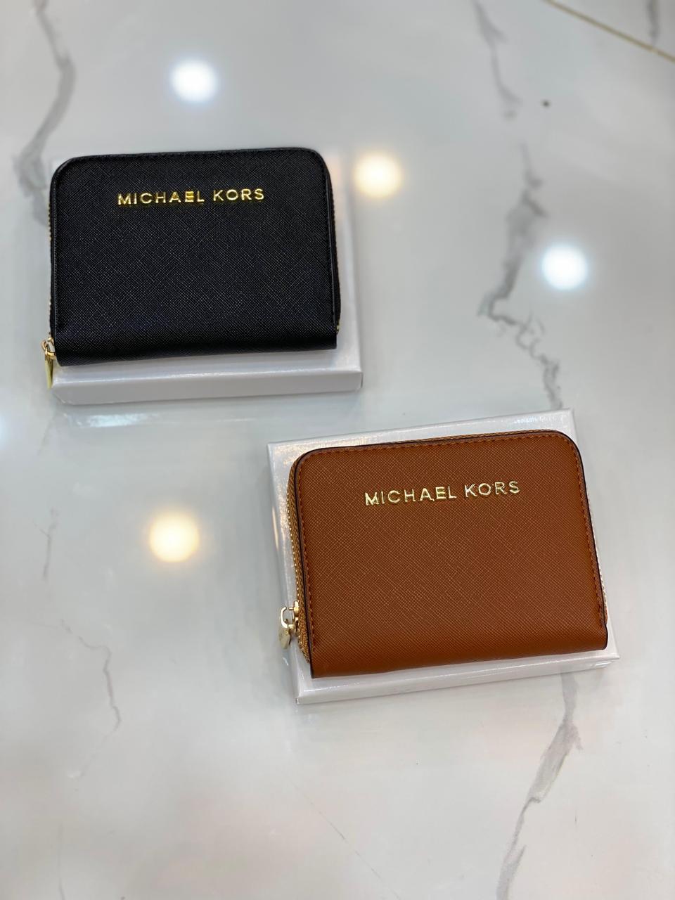 Michael Kors
Jet Set Medium Saffiano Leather Wallet