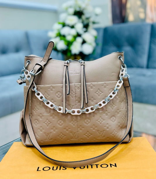 Louis Vuitton Maida Hobo Bag