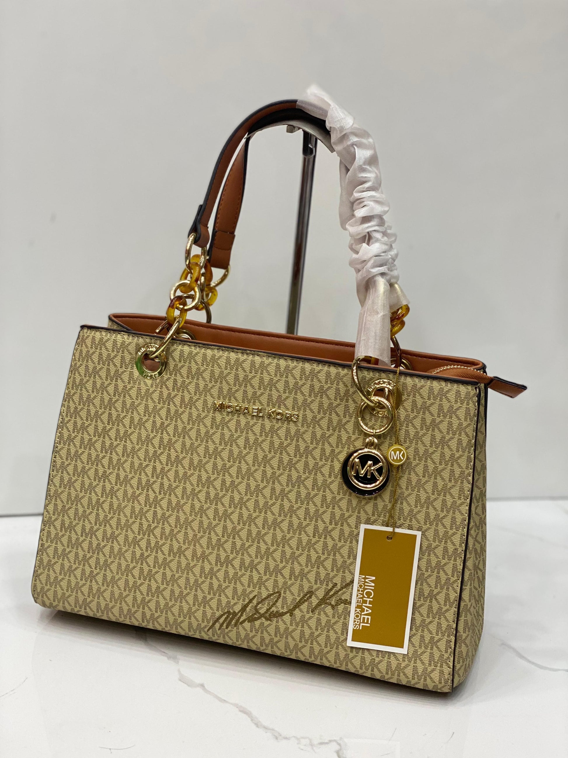Michael Kors Cynthia Signature HandBag