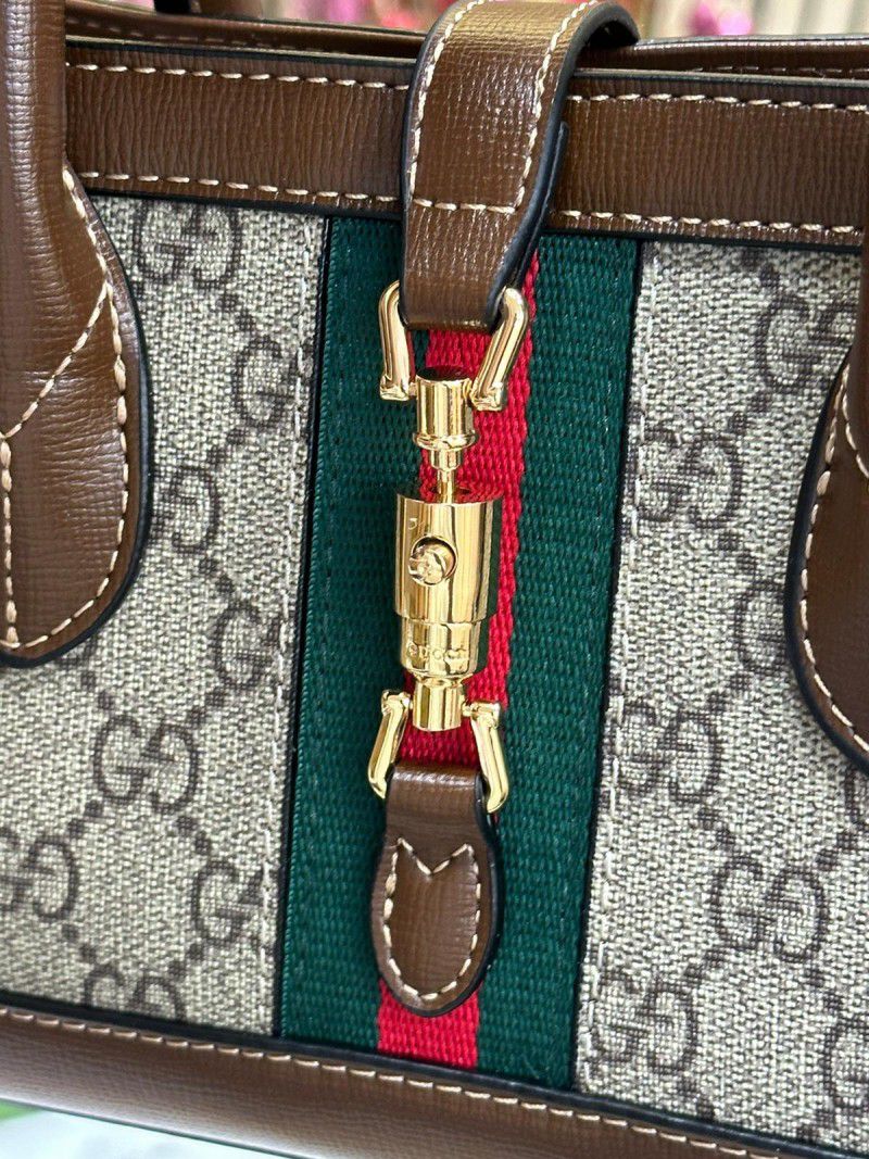 Gucci Small Tote With Piston Closure