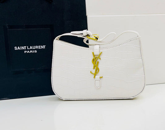 Saint Laurent Le 5 À 7 Hobo Bag