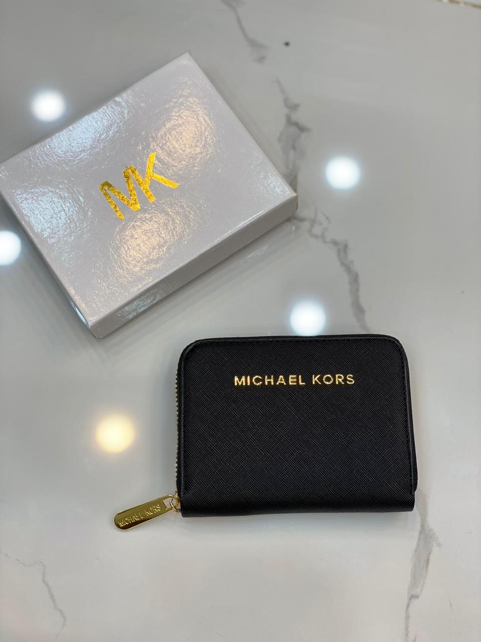 Michael Kors
Jet Set Medium Saffiano Leather Wallet