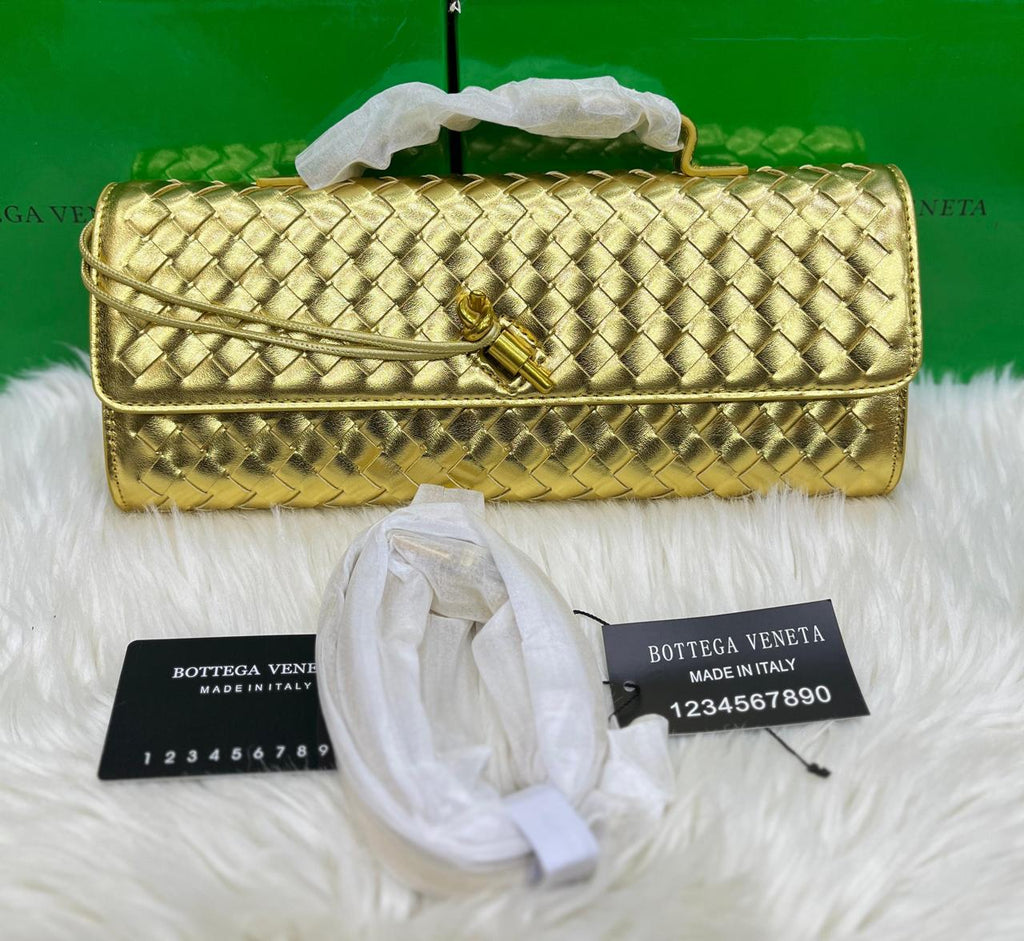 Bottega Veneta Andiamo Clutch