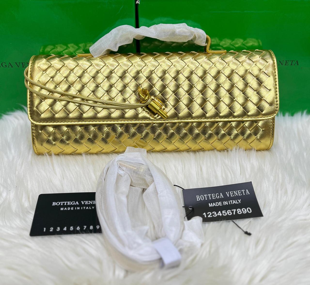 Bottega Veneta Andiamo Clutch